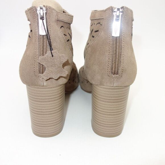 NEW American Rag Glia Perforated Suede Shooties Booties Peep Toe Women's 8 Brown - Picture 3 of 6